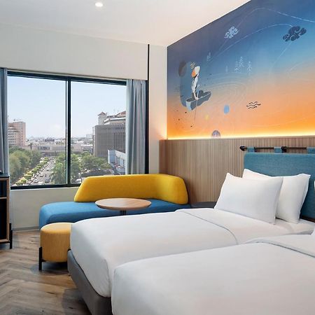 Hotel Ibis Styles Semarang Simpang Lima Esterno foto