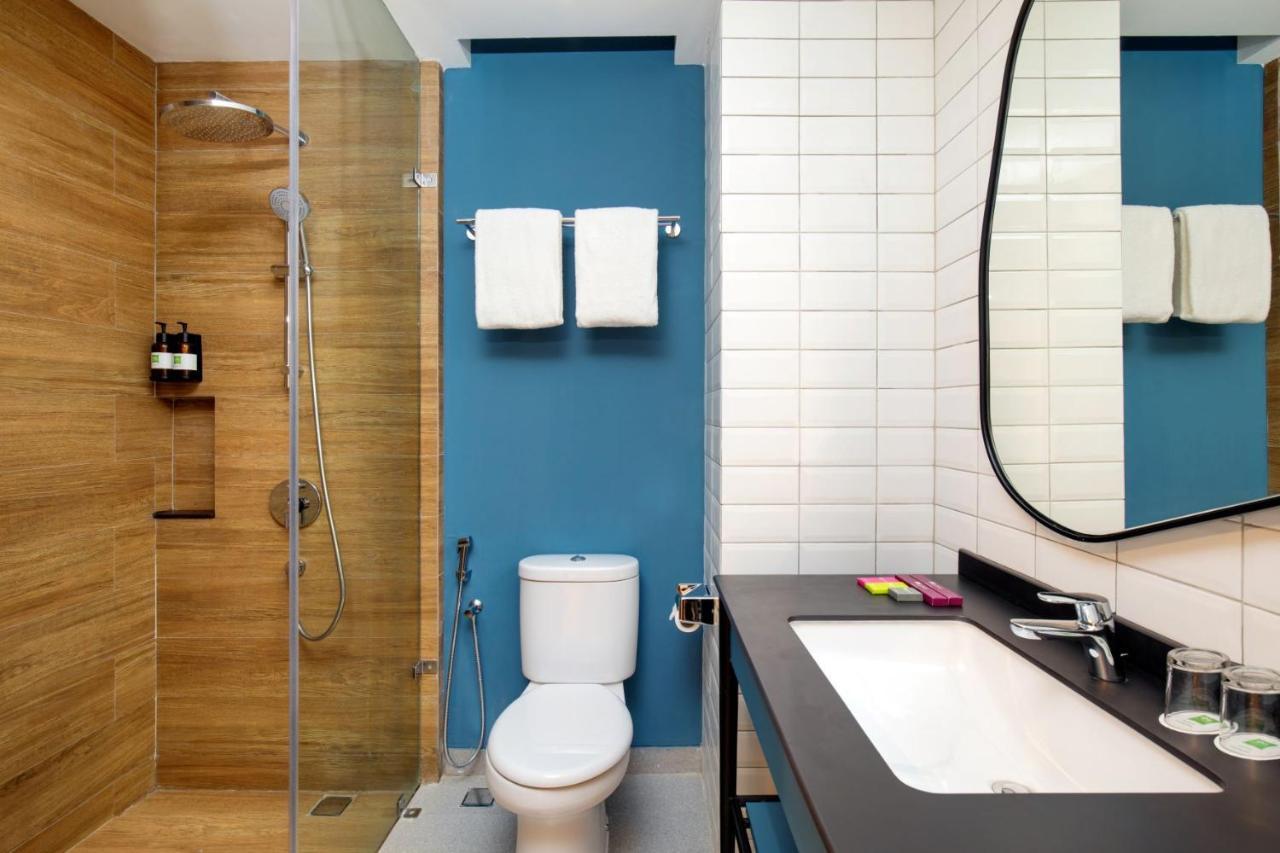 Hotel Ibis Styles Semarang Simpang Lima Esterno foto