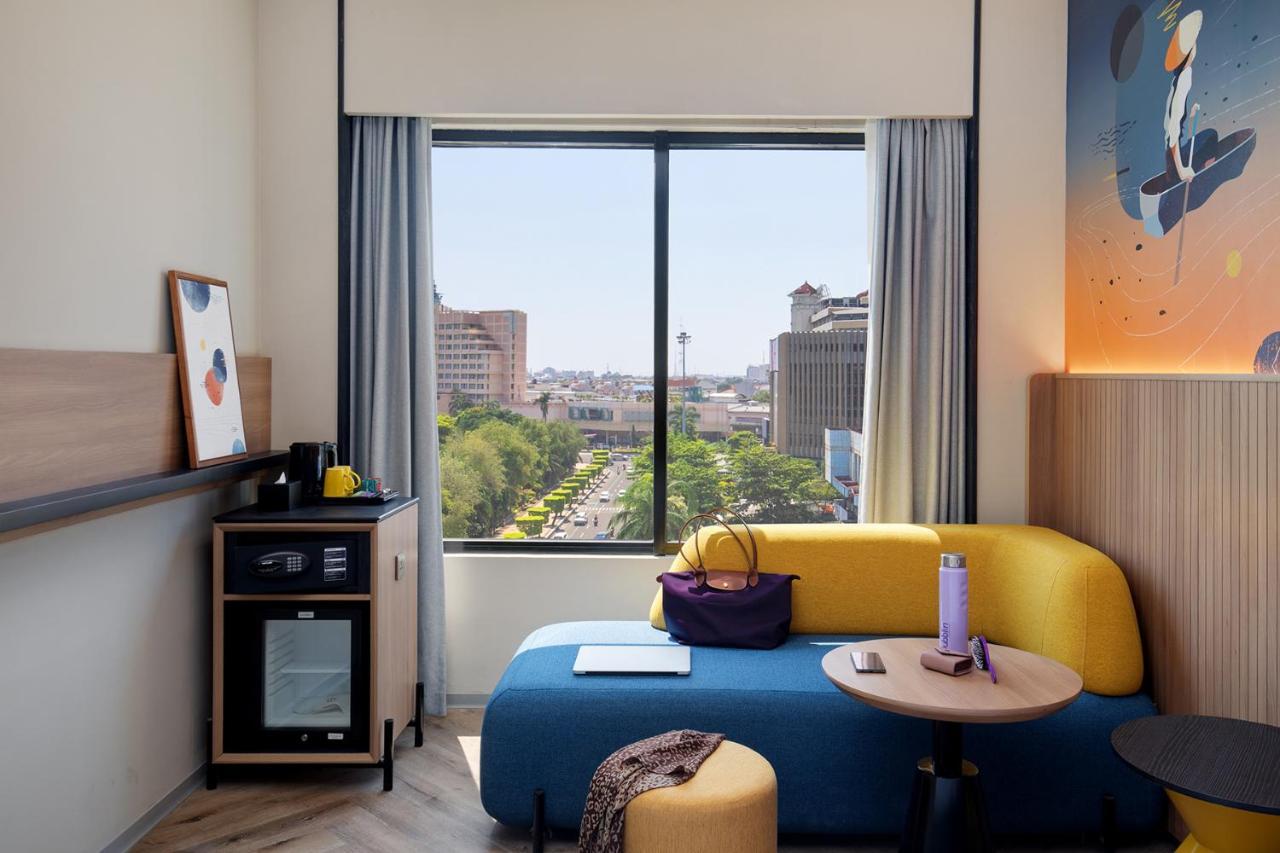 Hotel Ibis Styles Semarang Simpang Lima Esterno foto