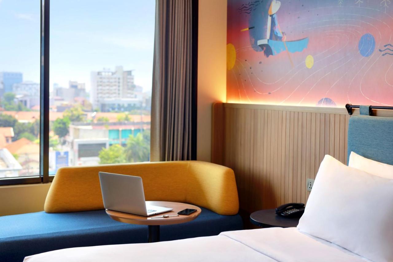 Hotel Ibis Styles Semarang Simpang Lima Esterno foto