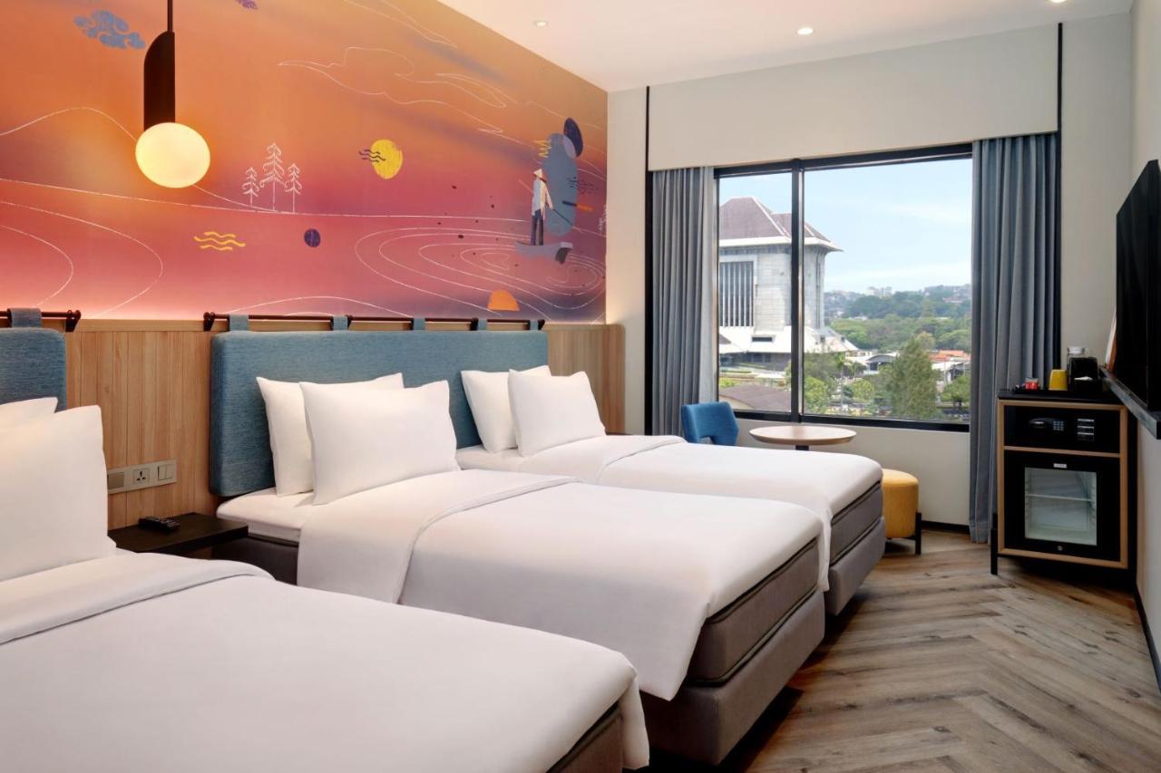 Hotel Ibis Styles Semarang Simpang Lima Esterno foto