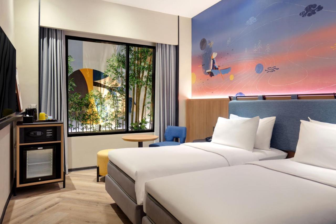Hotel Ibis Styles Semarang Simpang Lima Esterno foto