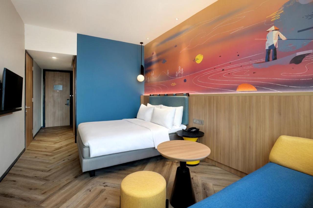 Hotel Ibis Styles Semarang Simpang Lima Esterno foto