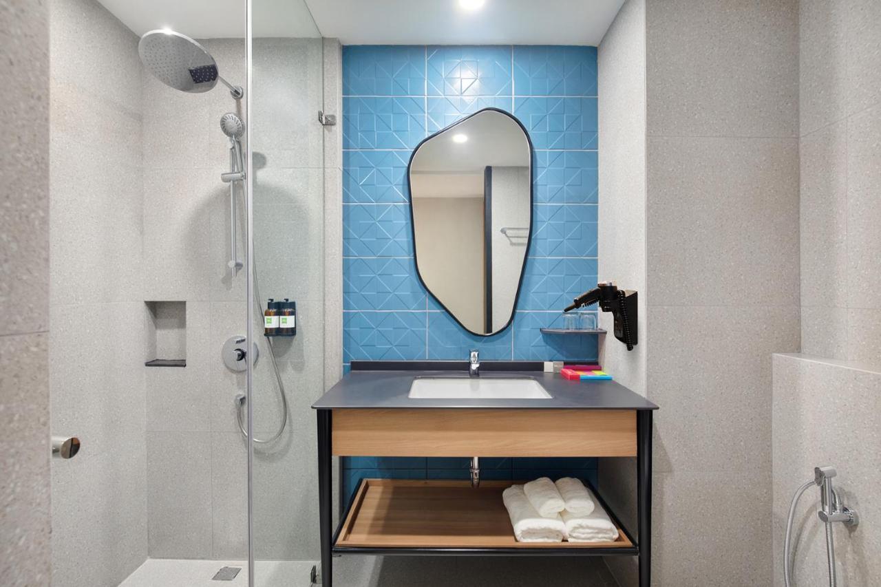 Hotel Ibis Styles Semarang Simpang Lima Esterno foto
