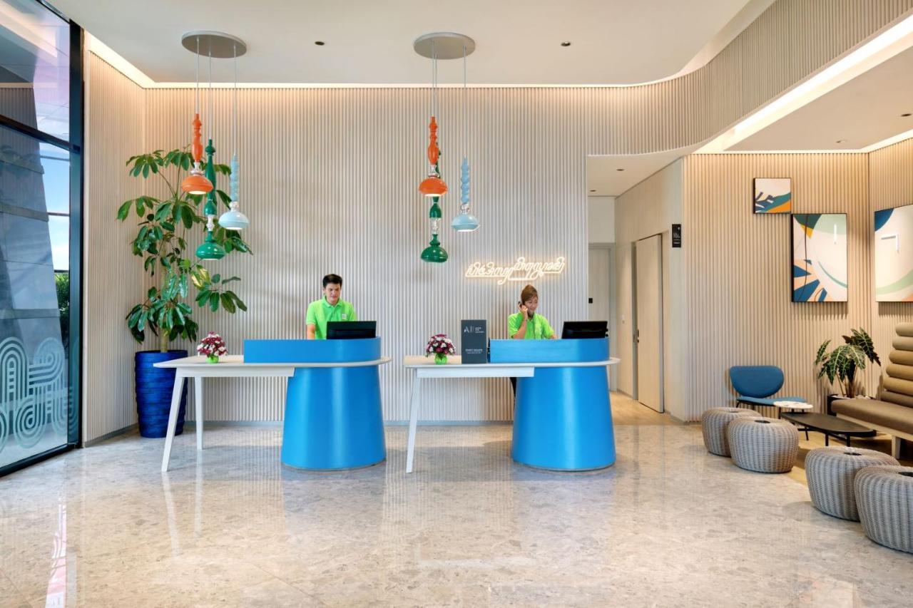 Hotel Ibis Styles Semarang Simpang Lima Esterno foto