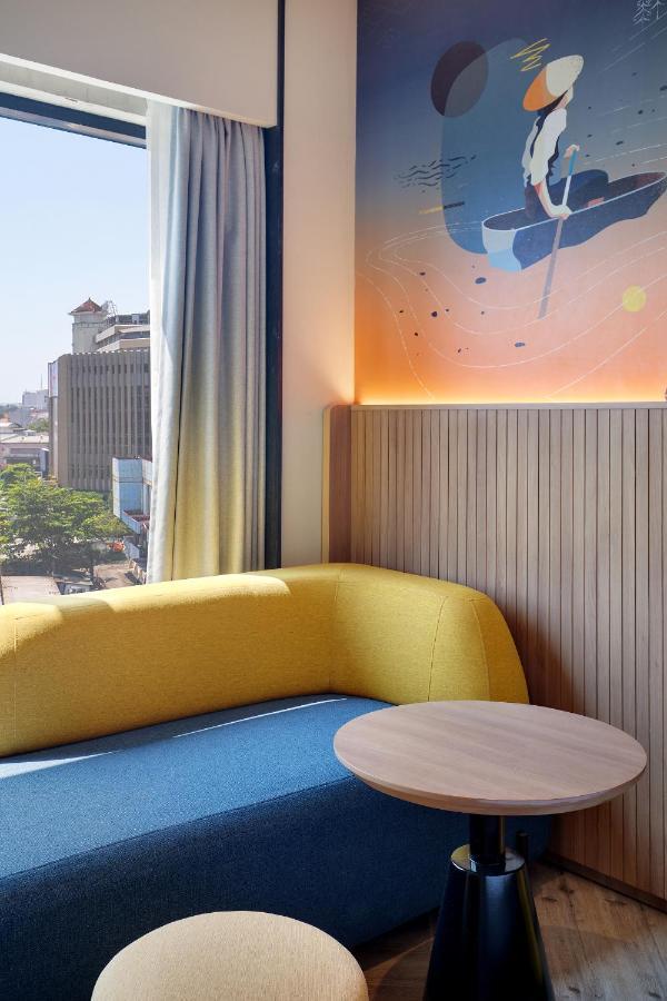 Hotel Ibis Styles Semarang Simpang Lima Esterno foto