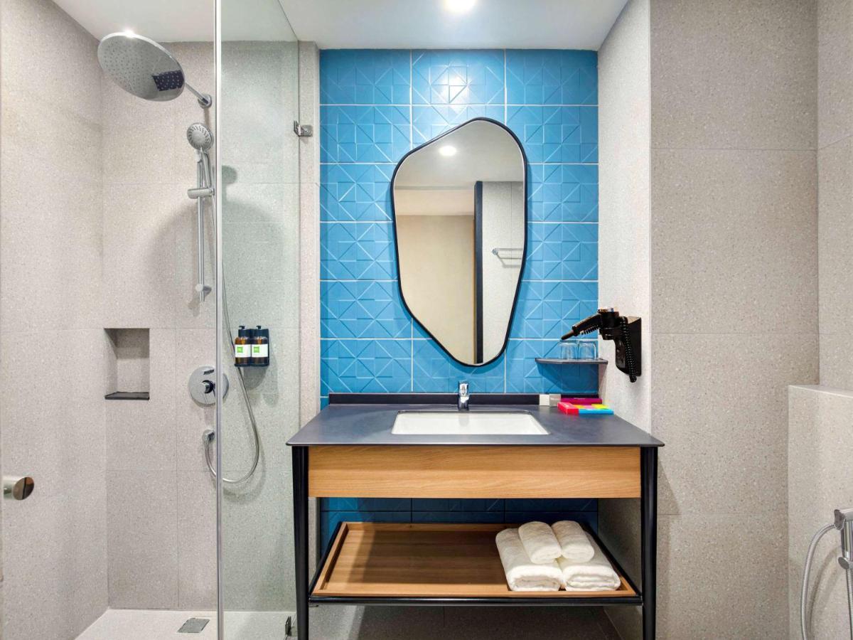 Hotel Ibis Styles Semarang Simpang Lima Esterno foto