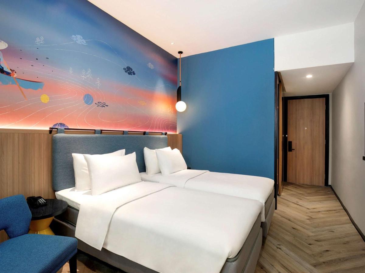 Hotel Ibis Styles Semarang Simpang Lima Esterno foto