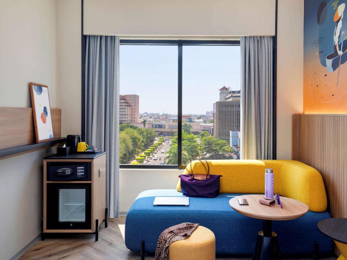 Hotel Ibis Styles Semarang Simpang Lima Esterno foto